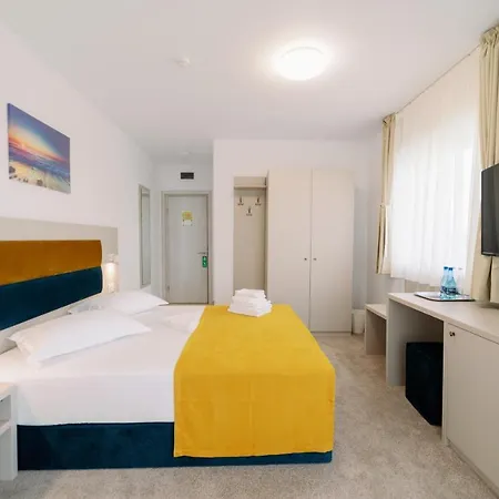 Novus 酒店 艾福雷诺德