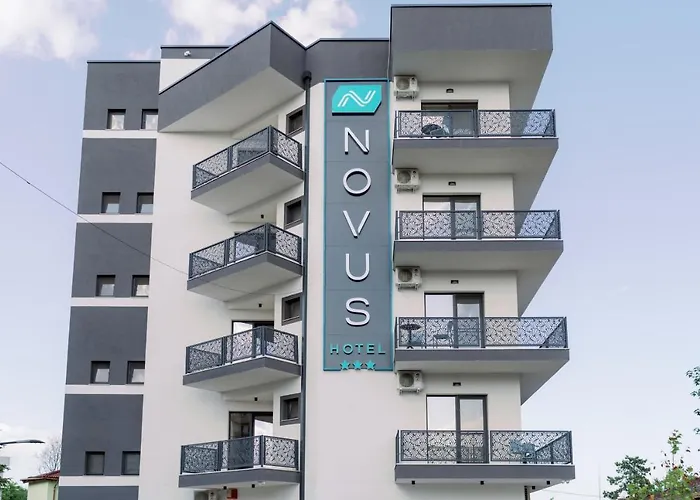 Novus מלון