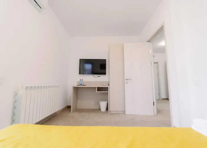 Novus 3* אפורי נורד